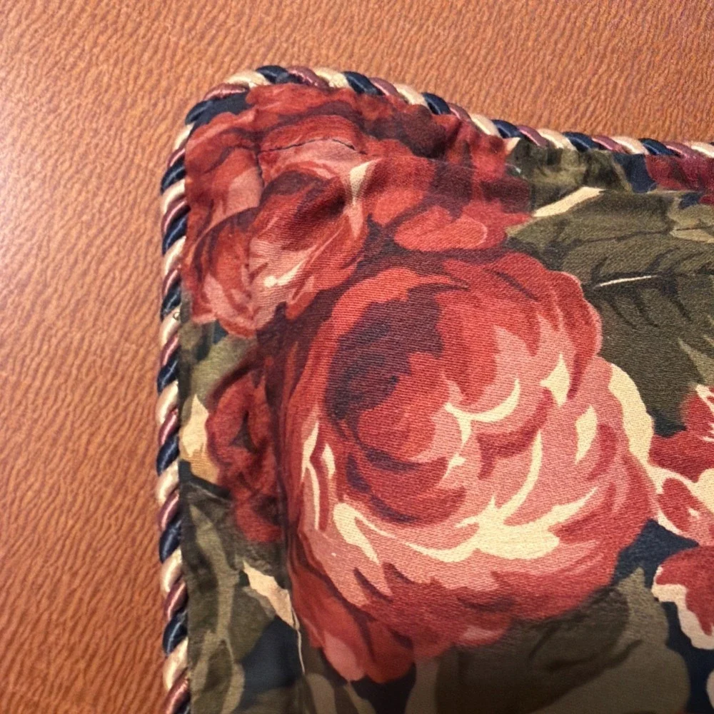 Vtg Tommy Hilfiger Navy Fliral Throw Pillow 18